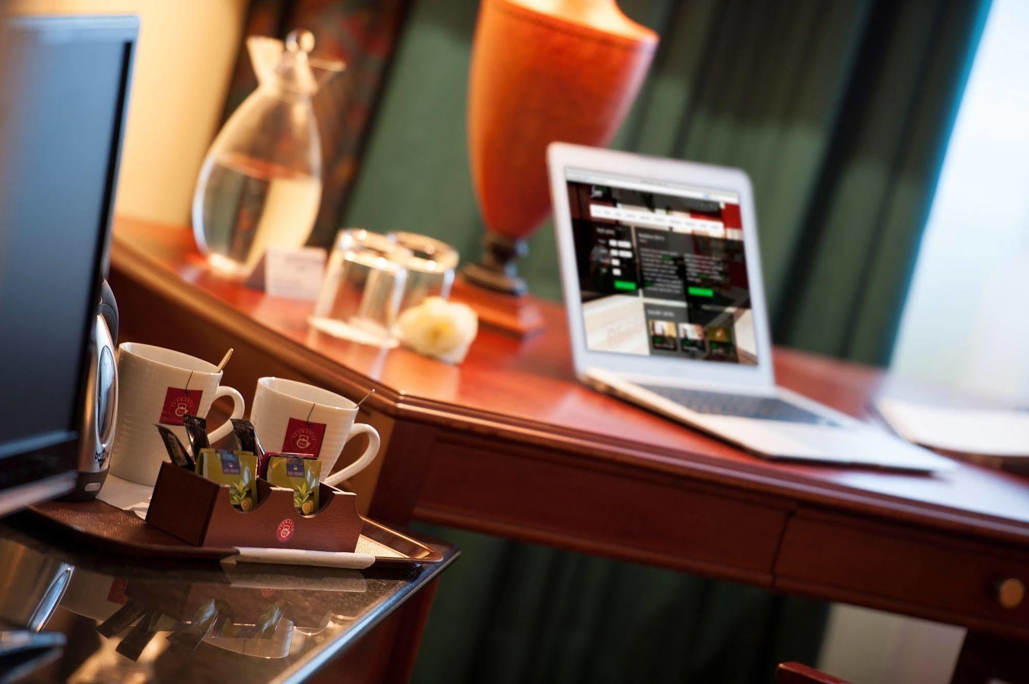 เรสซิเดนซ์ เอมมี ปราก Hotel ภายนอก รูปภาพ